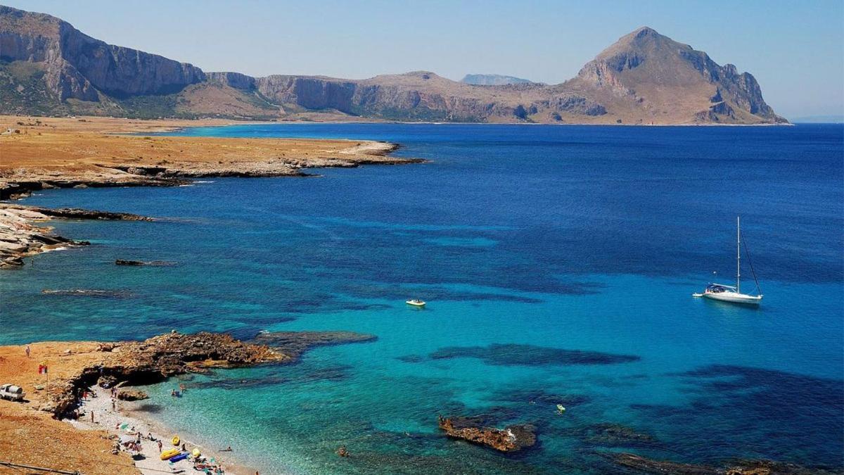 לינה וארוחת בוקר Torre Nubia Brezza Salina מראה חיצוני תמונה