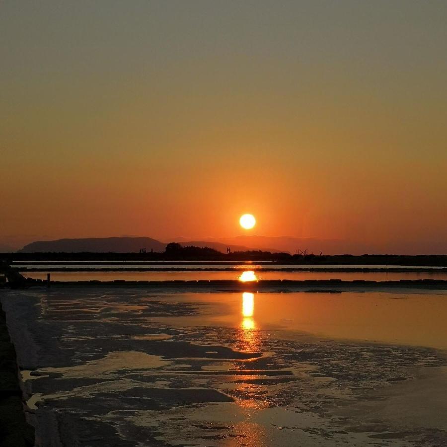 לינה וארוחת בוקר Torre Nubia Brezza Salina מראה חיצוני תמונה